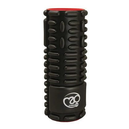 Foamroller for triggerpunkt massasje og MFR (mayofascial release). Skumrullen har en rekke ulike mønstre, slik at du kan variere intensiteten på massasjen og dekke dine individuelle behov. Ideell til hjemme bruk og treningssenter. Handle idag hos SportyLiving!